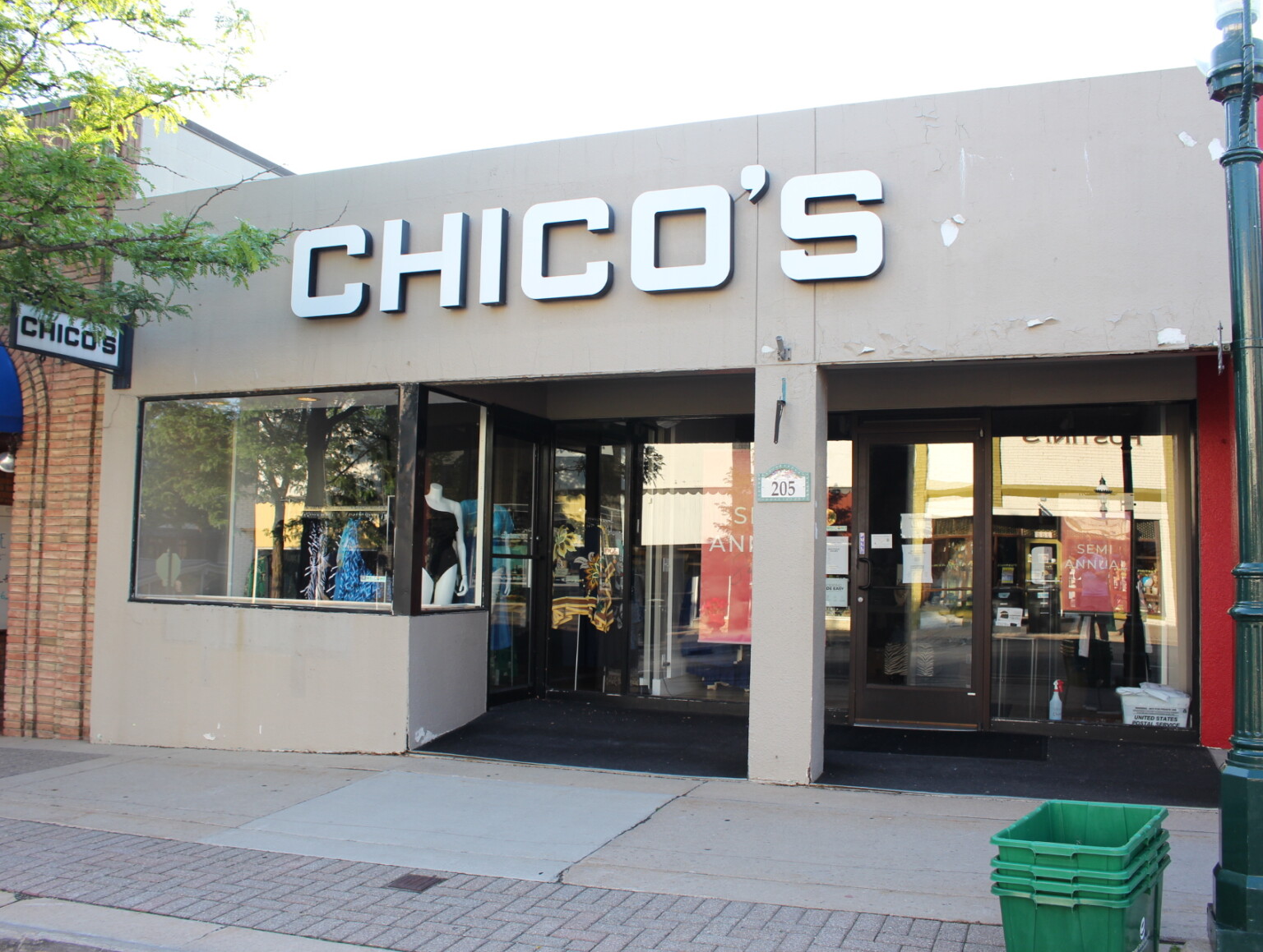 chico-s-downtown-petoskey-michigan