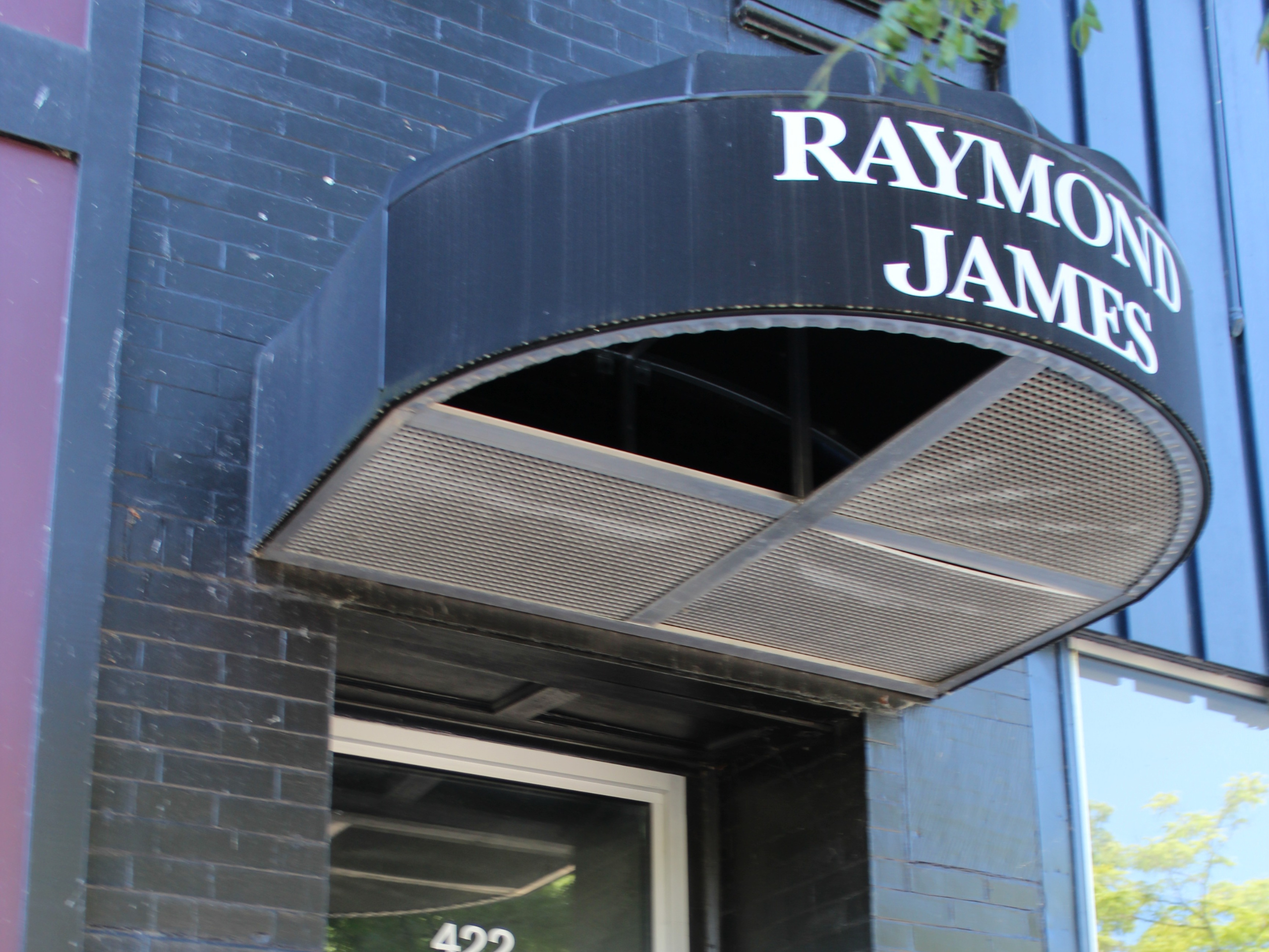 raymond-james-downtown-petoskey