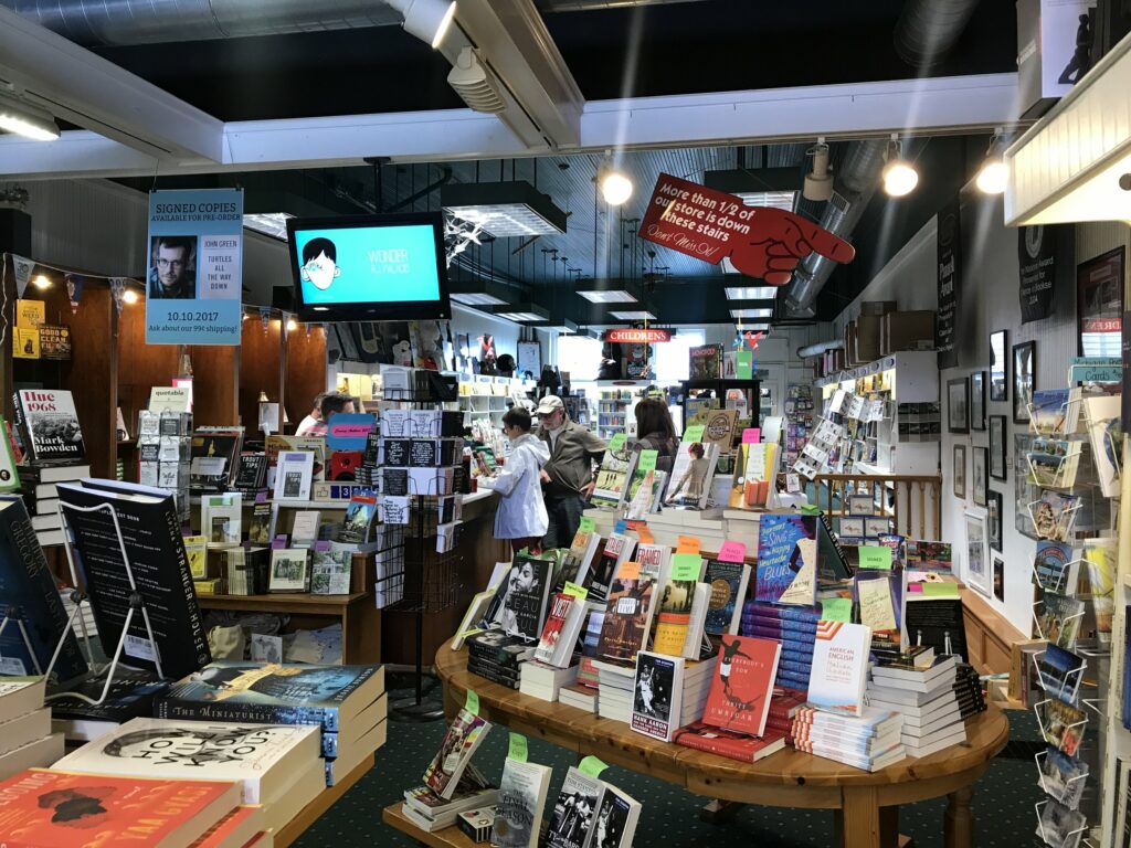 McLean and Eakin Booksellers