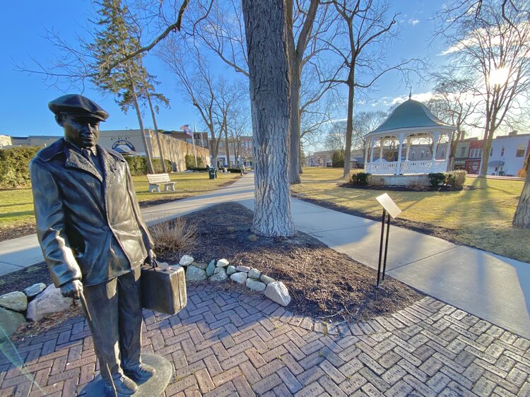 Ernest Hemingway statue in Petoskey Michigan